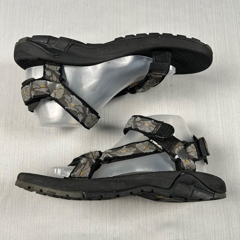 Teva Hurricane XLT 6431 Mens Size 9 Gray Hiking Sandals